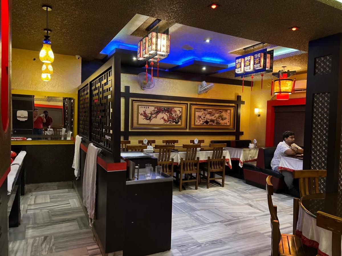 פורי Hotel Lee Garden Near To Blue Flag Beach 500 Mtrs מראה חיצוני תמונה