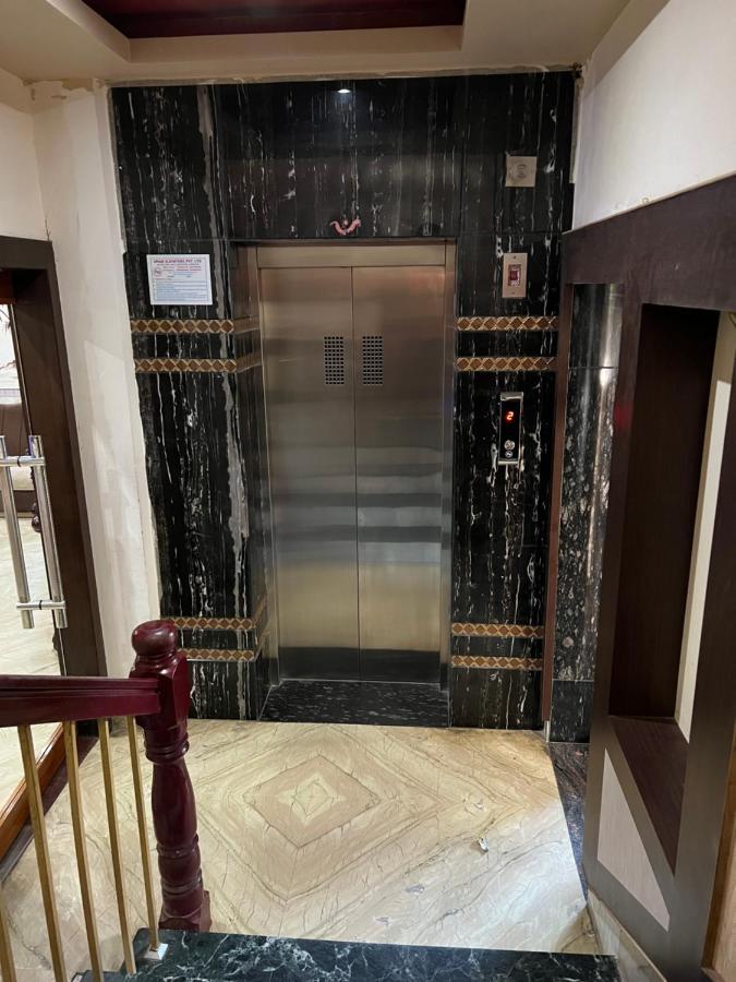 פורי Hotel Lee Garden Near To Blue Flag Beach 500 Mtrs מראה חיצוני תמונה