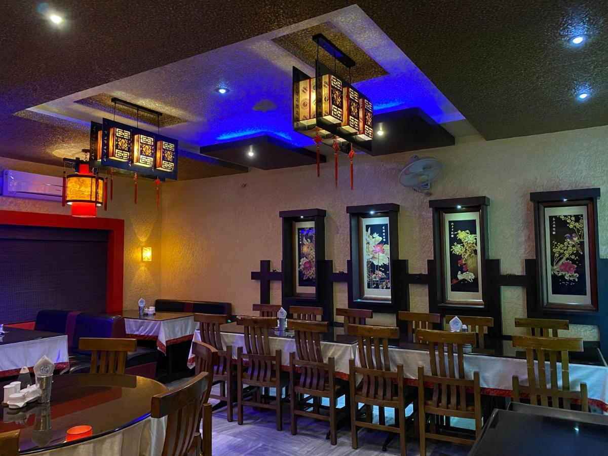 פורי Hotel Lee Garden Near To Blue Flag Beach 500 Mtrs מראה חיצוני תמונה