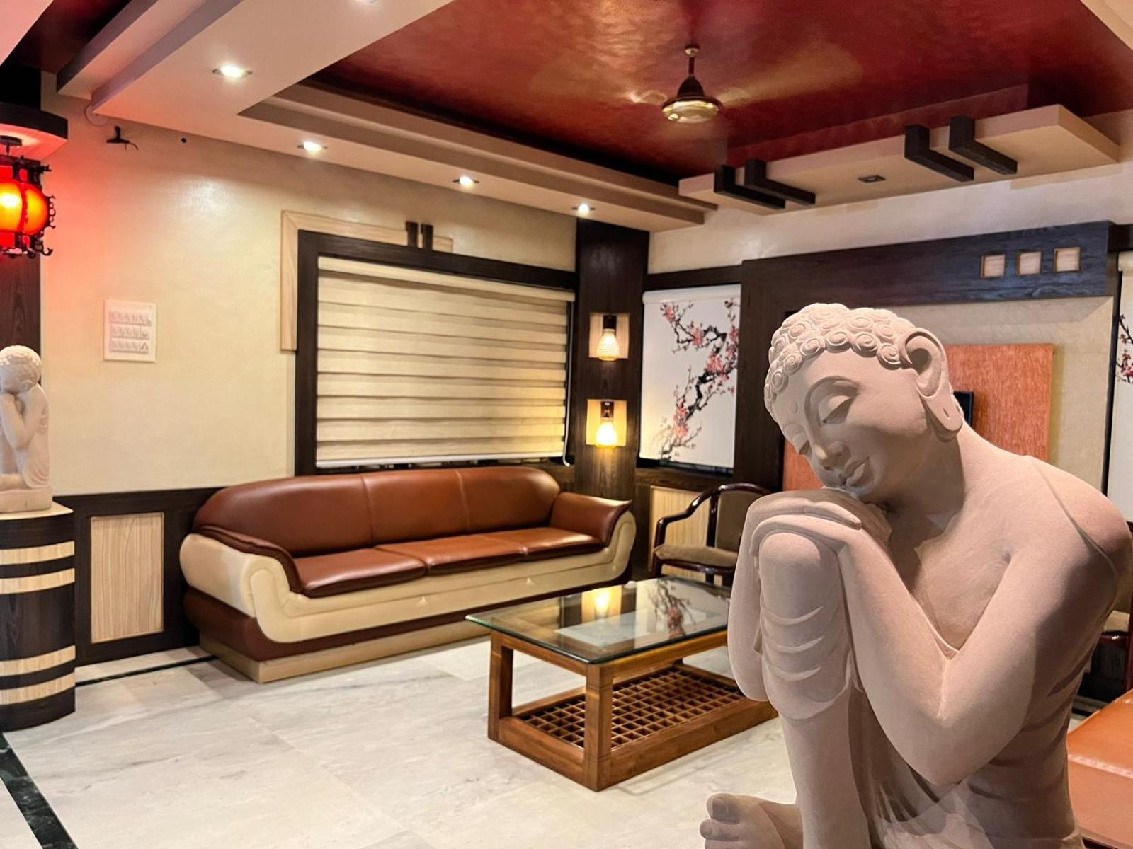 פורי Hotel Lee Garden Near To Blue Flag Beach 500 Mtrs מראה חיצוני תמונה