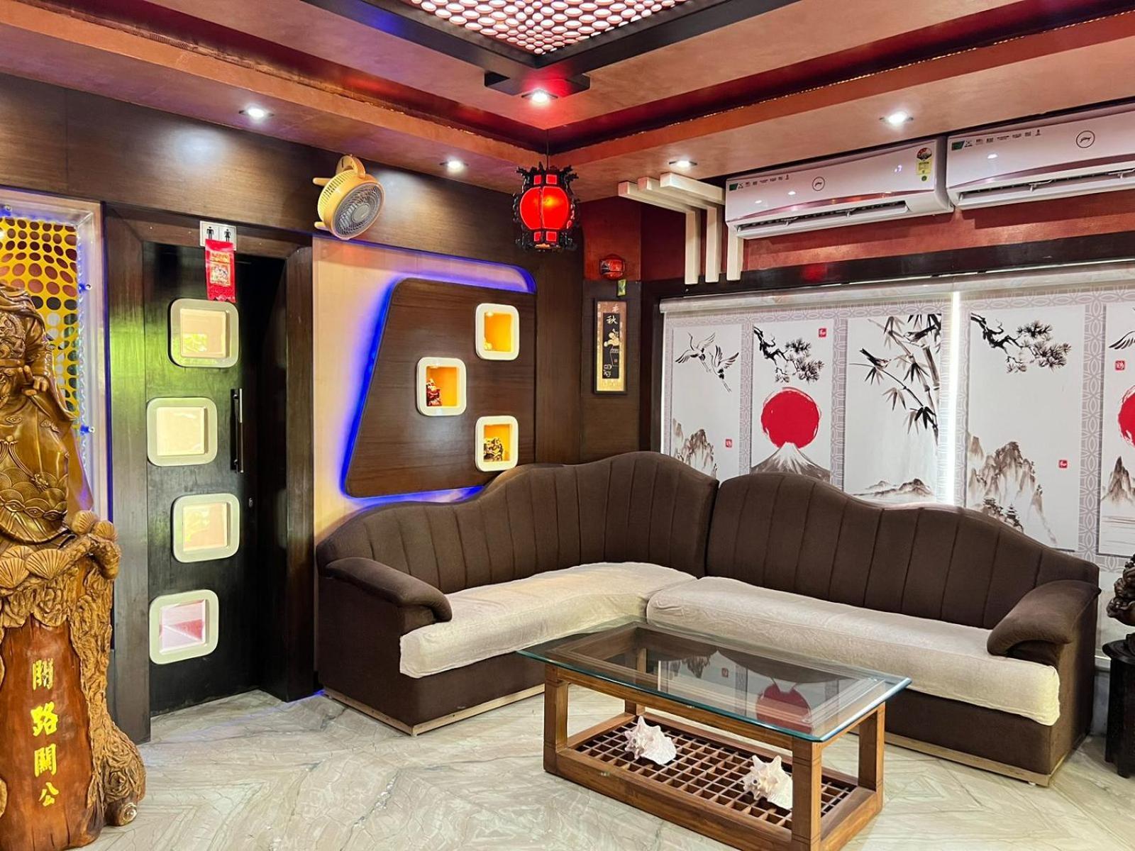 פורי Hotel Lee Garden Near To Blue Flag Beach 500 Mtrs מראה חיצוני תמונה